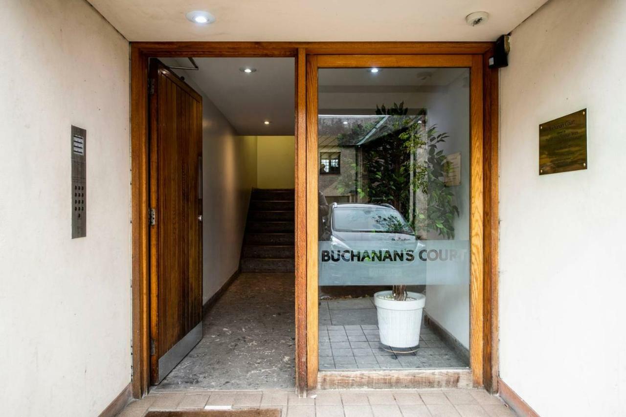 Altido Ultra Stylish Calton Road Apt W/ Parking Leilighet Edinburgh Eksteriør bilde