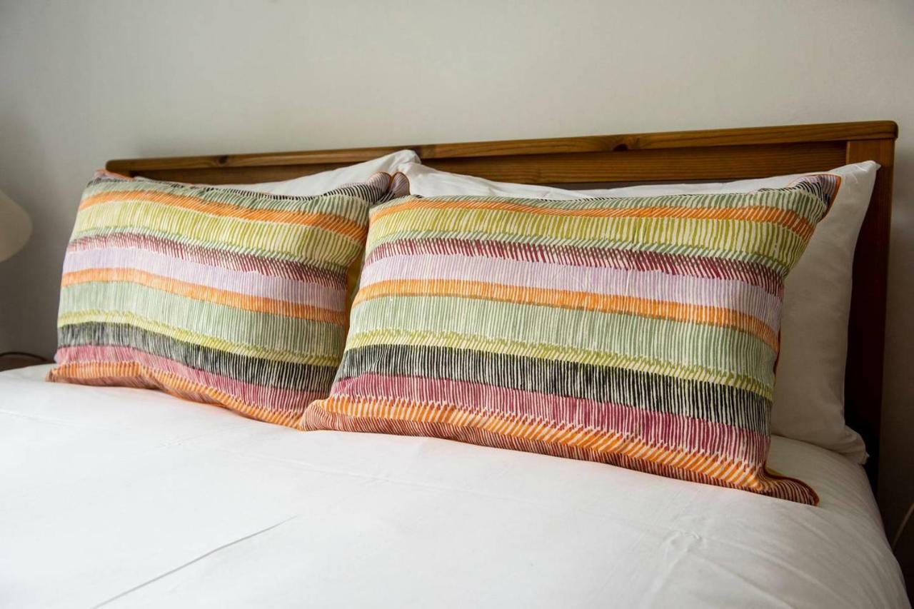 Altido Ultra Stylish Calton Road Apt W/ Parking Leilighet Edinburgh Eksteriør bilde