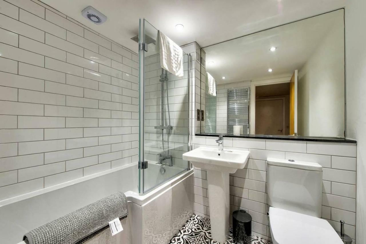 Altido Ultra Stylish Calton Road Apt W/ Parking Leilighet Edinburgh Eksteriør bilde